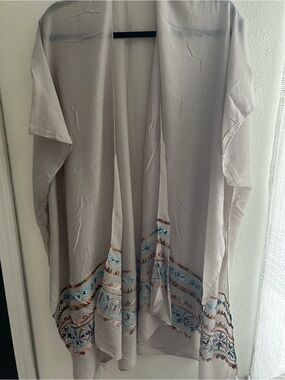 Light Gray Embroidered Open-Front Tunic Kimono